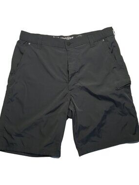 Wrangler Outdoor Shorts | Men’s Size 36 | Charcoal Gray Performance Shorts
